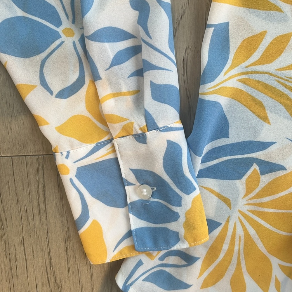 Liz Claiborne Blue Yellow White Floral Button-Up Blouse Long Sleeve Petite S - Picture 6 of 7